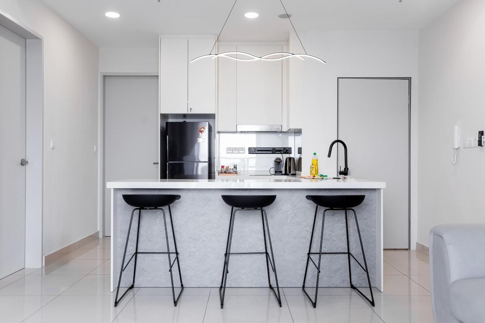 Pangsapuri Premium Skyscraper 2-bedroom In Kl *